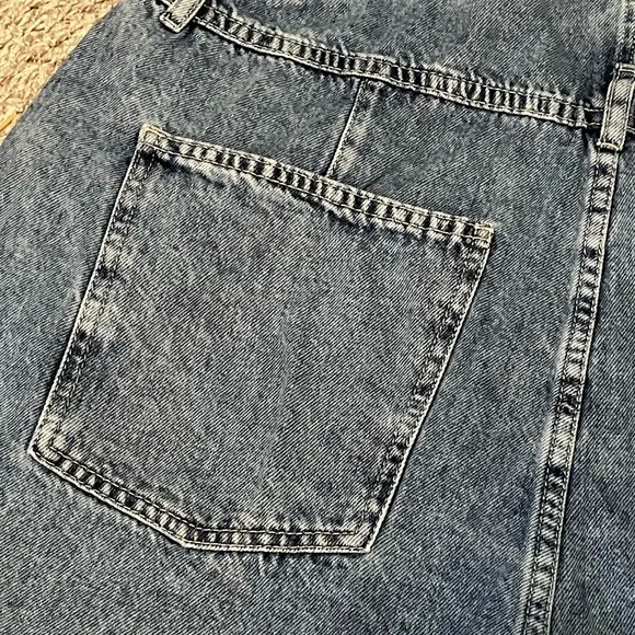 WE THE FREE Ziggy Blue Denim Women’s Overalls (size L) - Picture 10 of 15